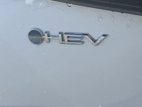 New 2025 Toyota Highlander Platinum AWD/4WD image 21