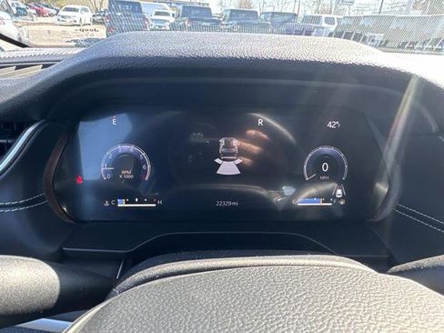 Used 2023 Jeep Grand Cherokee Altitude image 21