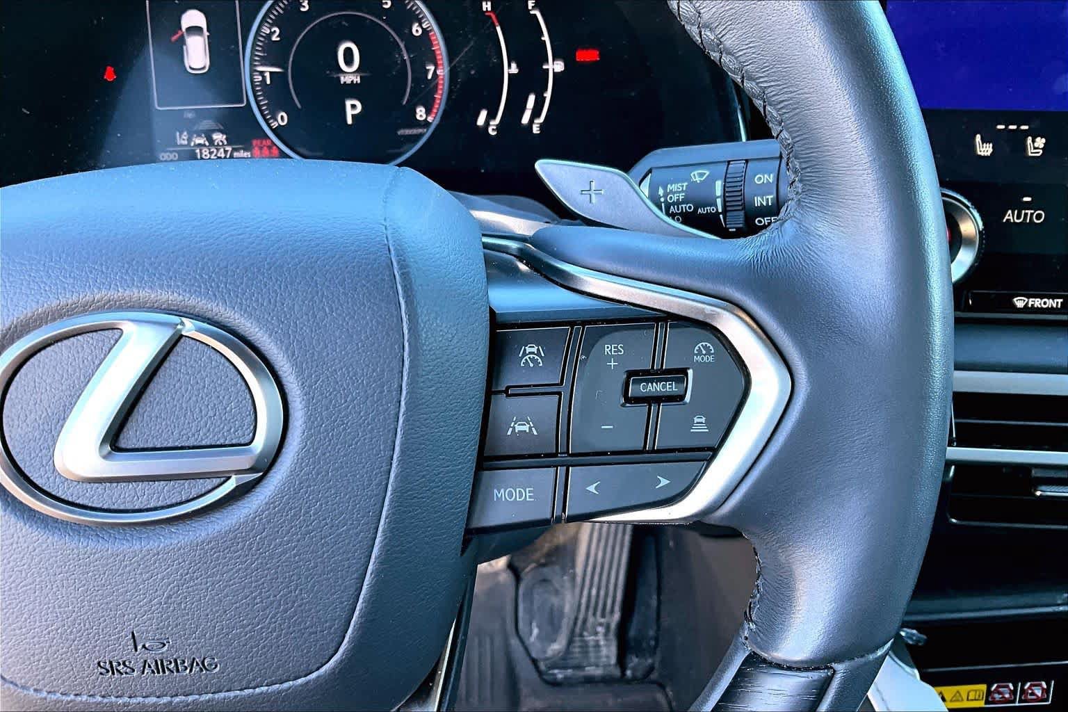 Used 2024 Lexus RX 350 Premium w/ Cold Area Package AWD/4WD image 25