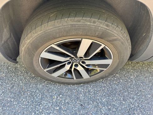 Certified 2023 Volkswagen Atlas SE AWD/4WD image 10