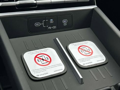 New 2026 Hyundai Santa Fe SE image 32