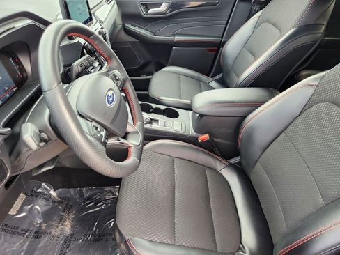 Used 2025 Ford Escape ST-Line Select image 4