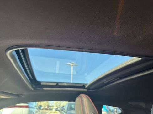 Used 2021 Chevrolet Camaro ZL1 RWD image 11