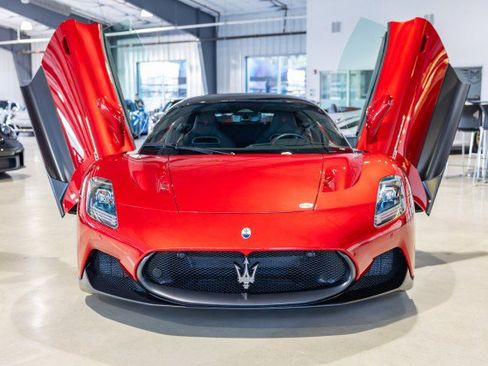 Used 2023 Maserati MC20 Coupe image 9