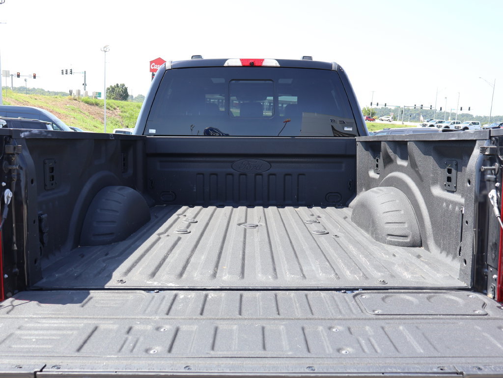 Certified 2024 Ford F350 Platinum AWD/4WD image 17