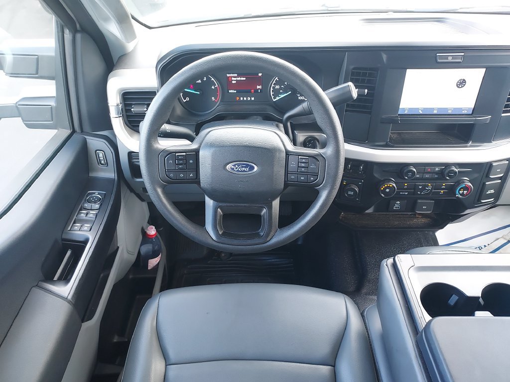 Used 2025 Ford F550 4x4 Crew Cab Super Duty image 16