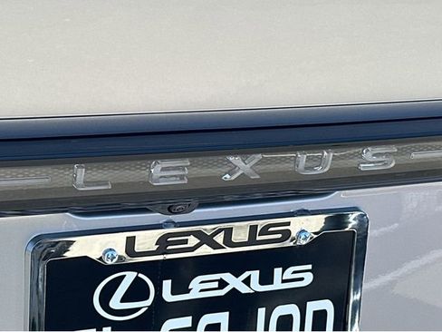 New 2026 Lexus ES 350e FWD image 23