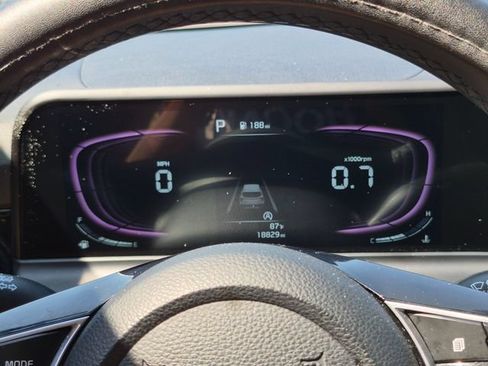 Used 2025 Kia Seltos S AWD/4WD image 16