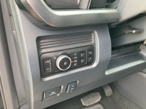 New 2025 Ford F250 Lariat w/ Black Appearance Package image 20