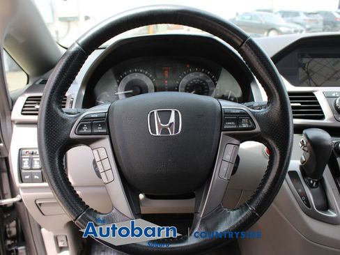 Used 2015 Honda Odyssey Touring Elite image 12