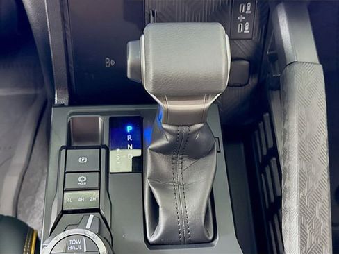 Certified 2025 Toyota Tacoma Trailhunter image 19