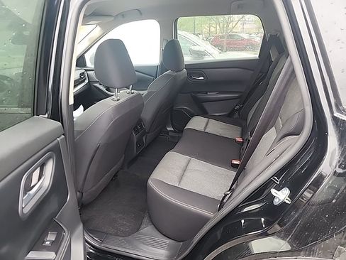 Used 2025 Nissan Rogue SV image 13
