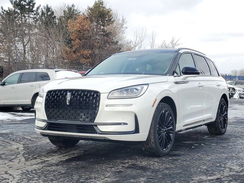 New 2026 Lincoln Corsair Reserve w/ Jet Appearance Package image 2