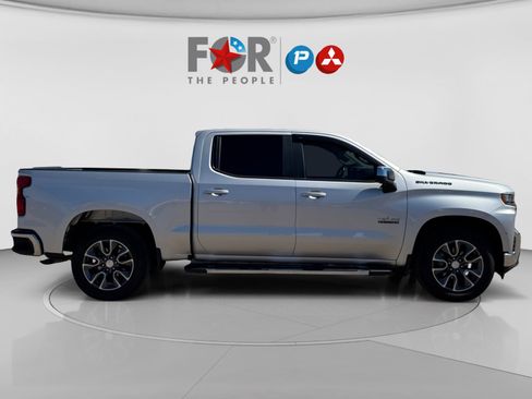 Used 2020 Chevrolet Silverado 1500 LT w/ Texas Edition image 6