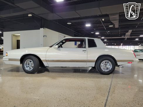 Used 1987 Chevrolet Monte Carlo LS image 19