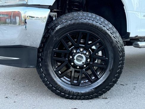 Used 2018 Ford F350 XLT image 2