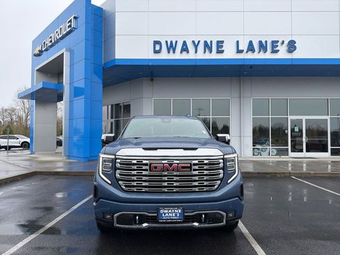 Used 2025 GMC Sierra 1500 Denali w/ Denali Reserve Package image 8
