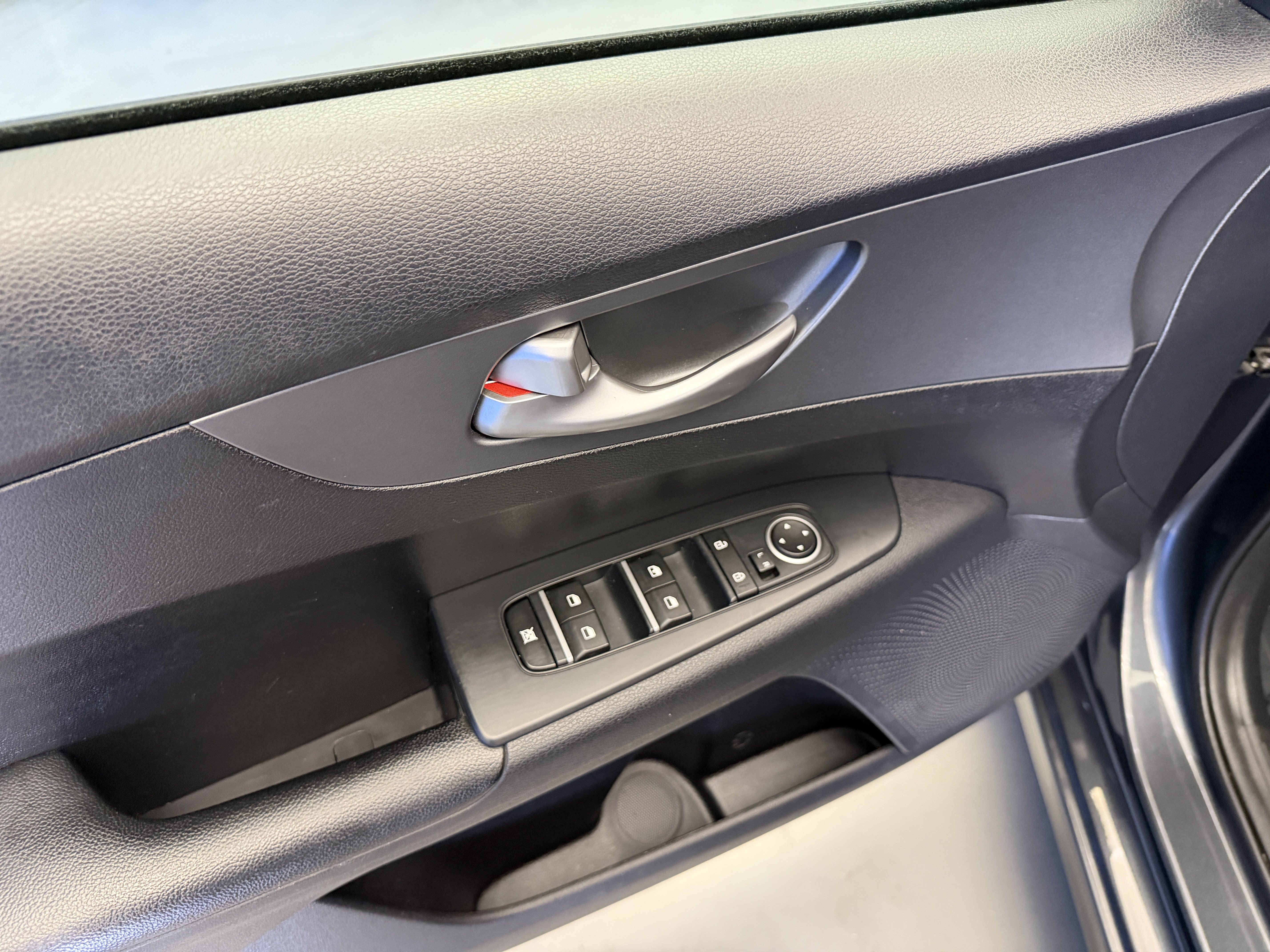 Used 2020 Kia Forte Sedan FWD image 10