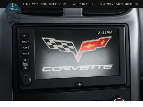Used 2006 Chevrolet Corvette Coupe w/ Preferred Equipment Group RWD image 32