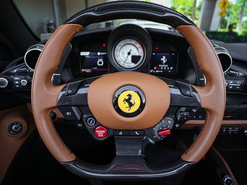 Used 2022 Ferrari F8 Tributo RWD image 26