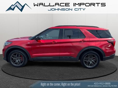 Used 2025 Ford Explorer ST-Line w/ ST-Line Street Pack AWD/4WD image 1