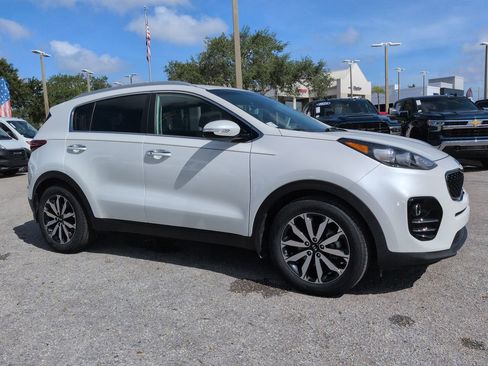 Used 2018 Kia Sportage EX FWD image 2