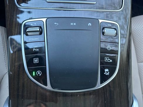 Used 2022 Mercedes-Benz GLC 300 image 22