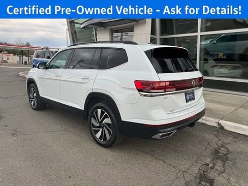 Certified 2025 Volkswagen Atlas SE image 4