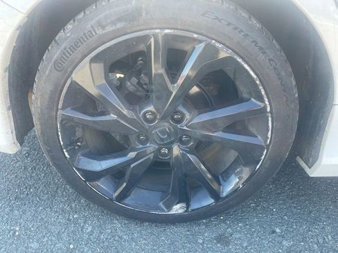 Used 2021 Honda Civic Sport image 2