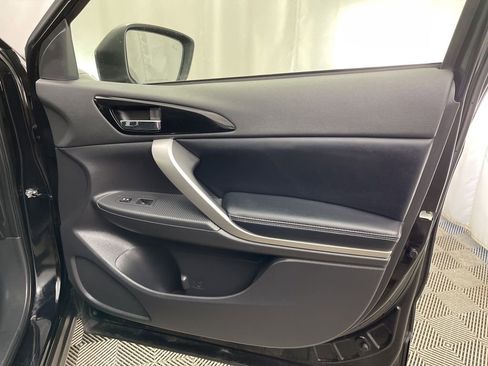 Used 2024 Mitsubishi Eclipse Cross SE image 30