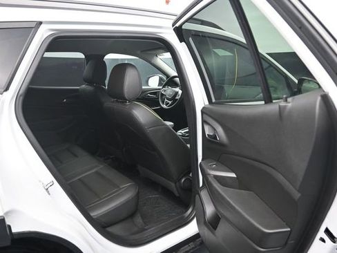 Used 2024 Chevrolet Trax ACTIV w/ Driver Confidence Package FWD image 31