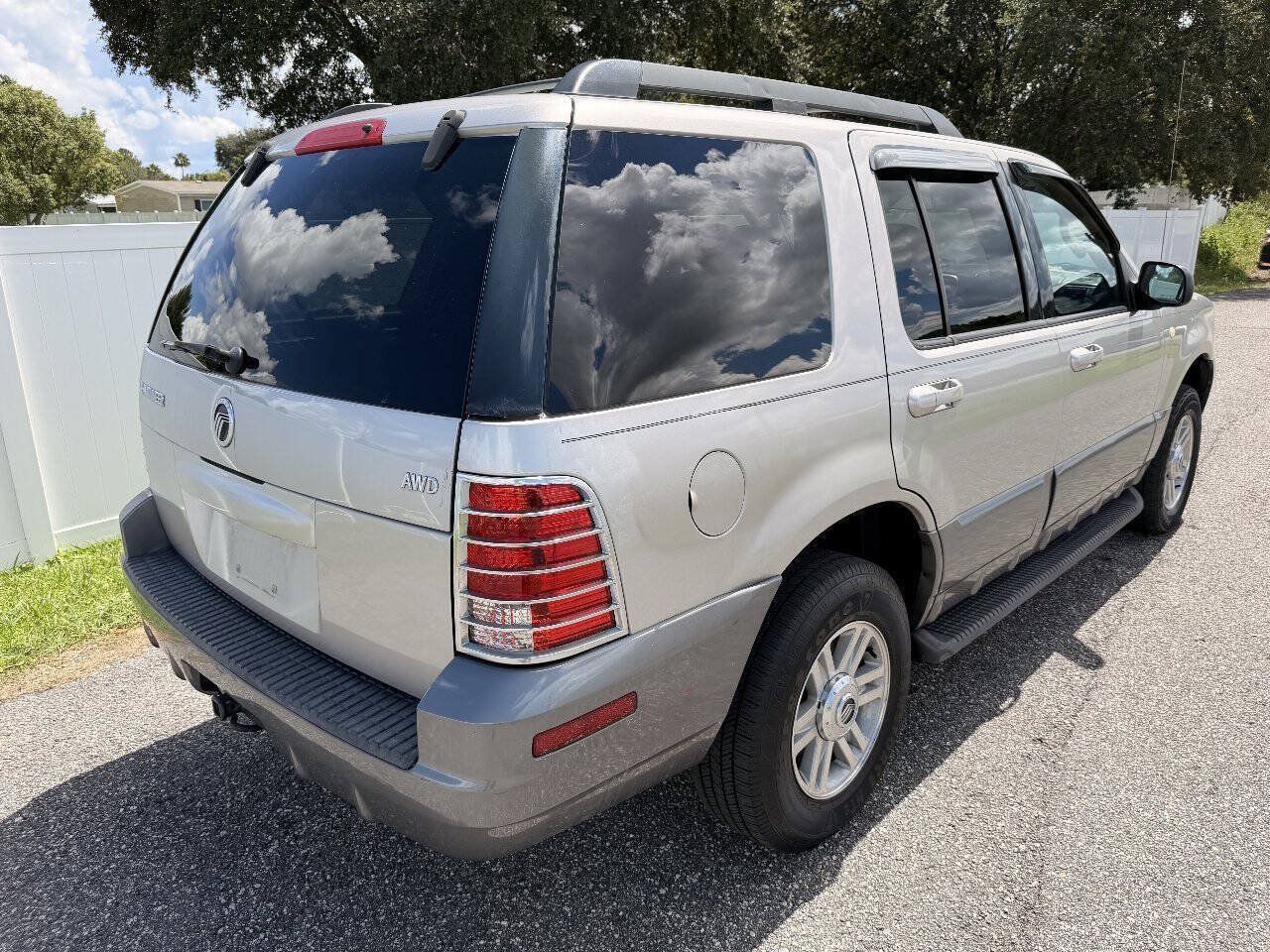 Used 2005 Mercury Mountaineer Luxury AWD/4WD image 5