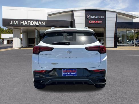 Used 2024 Buick Encore GX Sport Touring w/ Comfort Package FWD image 6