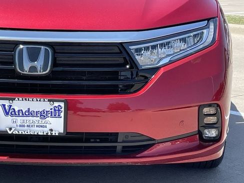 Certified 2024 Honda Odyssey Touring image 8