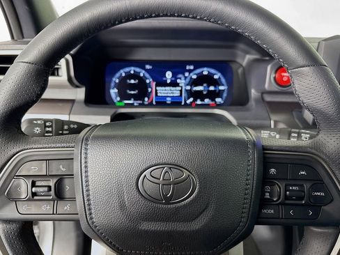 New 2025 Toyota 4Runner TRD Off-Road image 15