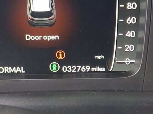 Used 2024 Honda Pilot Elite image 23