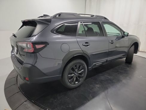 Used 2023 Subaru Outback Onyx Edition image 9
