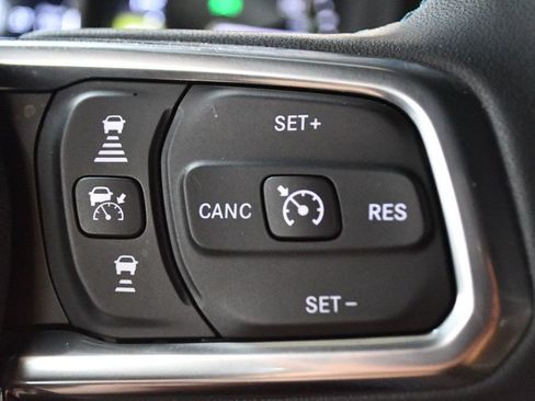 Used 2024 Jeep Wrangler High Altitude AWD/4WD image 43