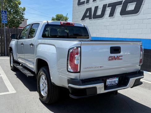 Used 2017 GMC Canyon 2WD Crew Cab w/ Convenience Package image 4