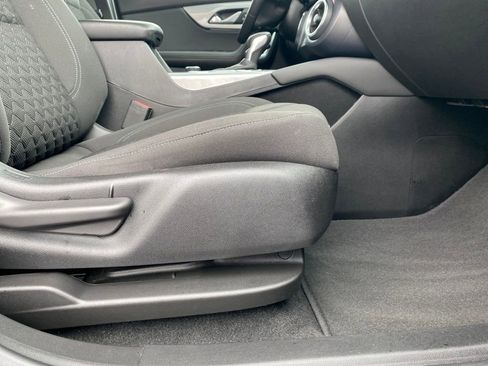 Used 2022 Chevrolet Blazer LT image 10