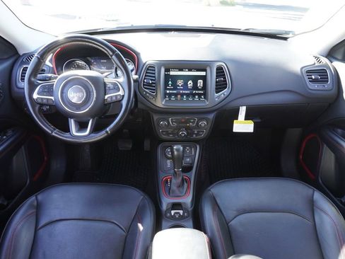 Used 2021 Jeep Compass Trailhawk image 11