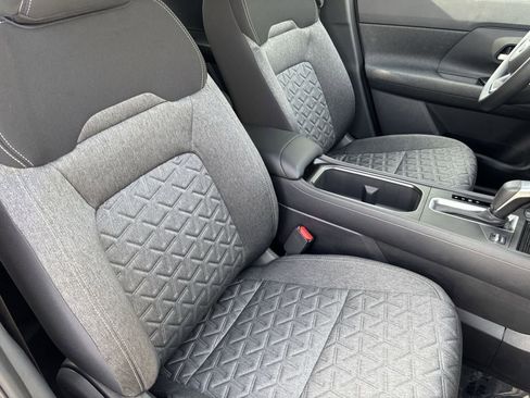 New 2026 Nissan Kicks SV w/ SV Premium Package image 8