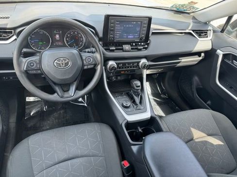 Certified 2022 Toyota RAV4 XLE AWD/4WD image 9
