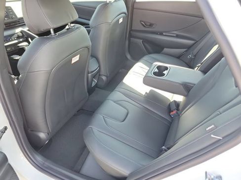 New 2026 Hyundai Elantra SEL Sport FWD image 27