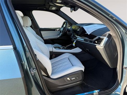 New 2026 BMW X5 xDrive40i w/ Premium Package image 15