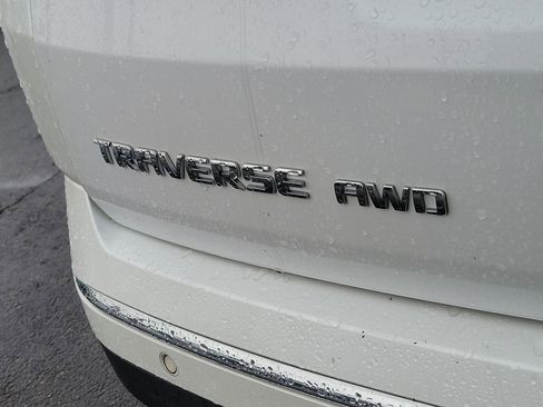 Used 2021 Chevrolet Traverse High Country AWD/4WD image 8