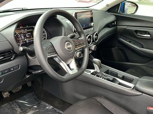 Used 2025 Nissan Sentra SV image 16