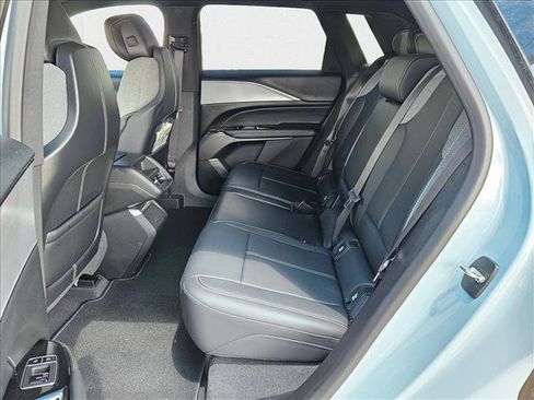 New 2024 Cadillac Lyriq Tech RWD image 17