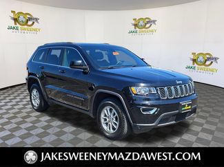 Used 2018 Jeep Grand Cherokee Laredo AWD/4WD video 1