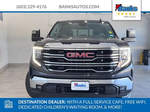 Used 2023 GMC Sierra 1500 SLT w/ SLT Premium Package AWD/4WD image 3